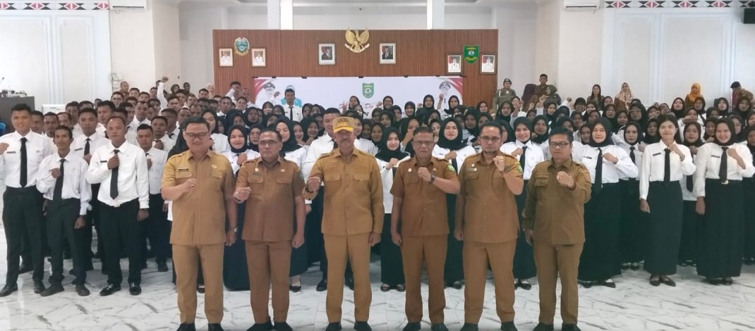 Bupati Madina Lantik Dua CPNS Alumni IPDN dan 158 PPK Tahap II Formasi 2024